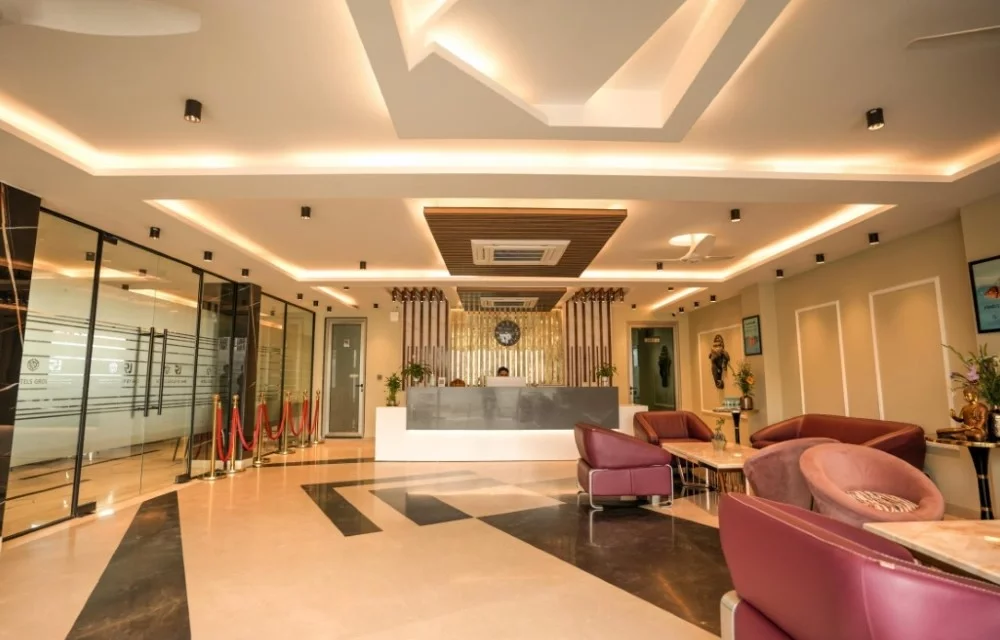 How Smart Travelers Choose a Safe and Comfortable Stay When Visiting Greater Noida